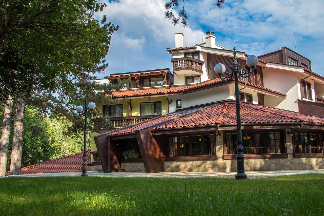 Park Hotel Izvorite Котел Экстерьер фото