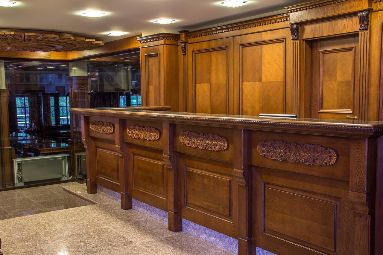 Park Hotel Izvorite Котел Экстерьер фото