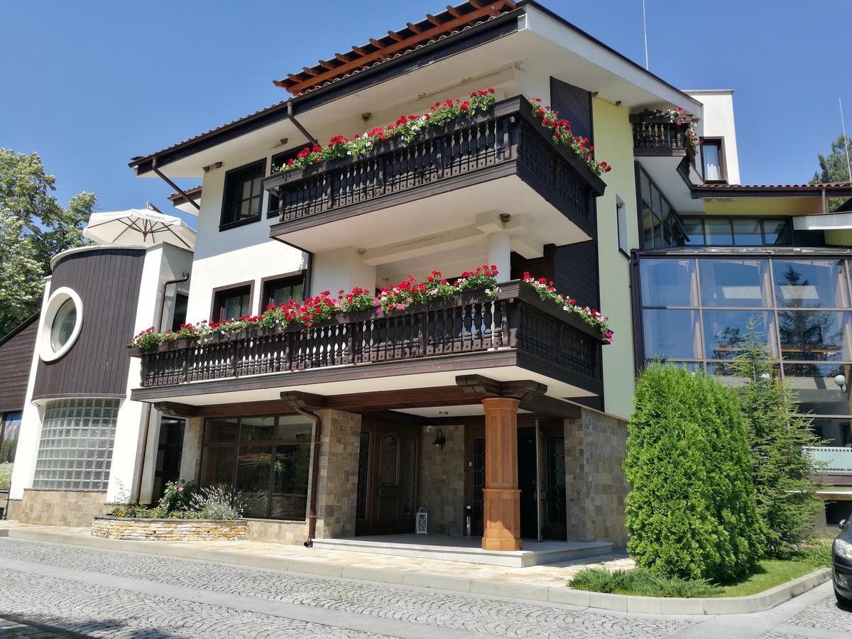 Park Hotel Izvorite Котел Экстерьер фото